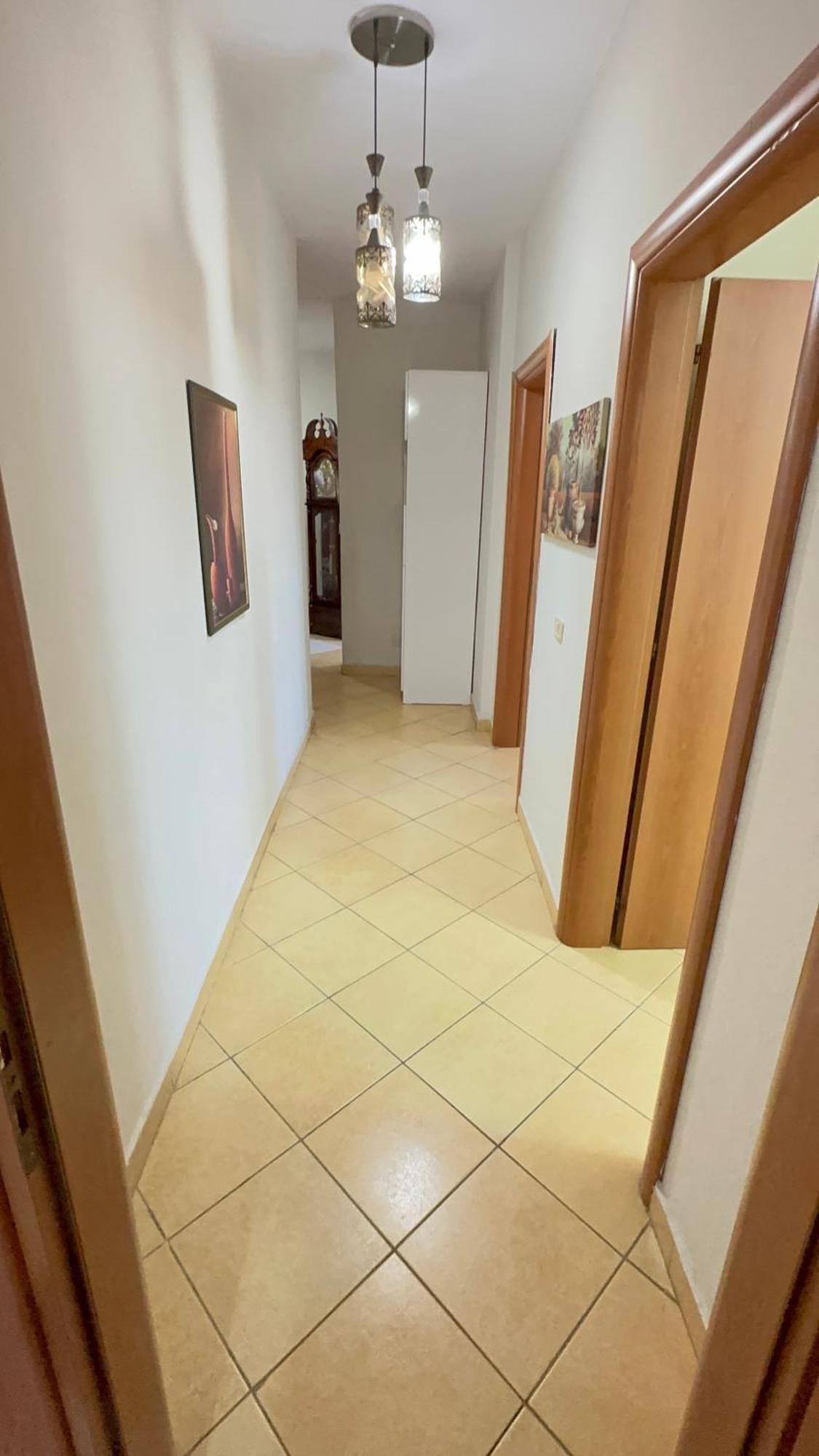 Apartament Square *